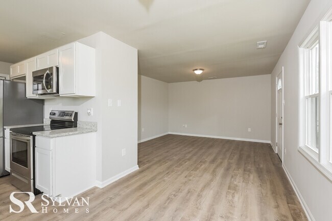 Building Photo - Easy living in this 3BR 1BA home