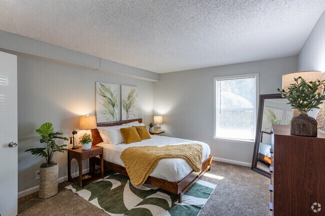 2 habitaciones, 1 baño - 1040 pies cuadrados - Dormitorio principal - Summerfield Place