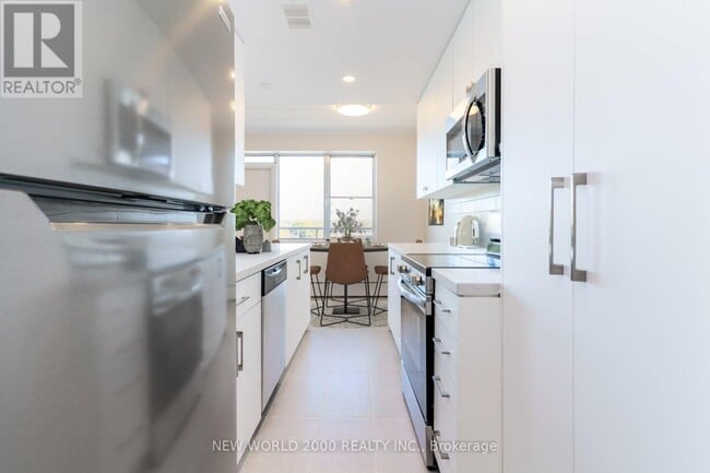 Photo du bâtiment - 1220 Bayview Ave