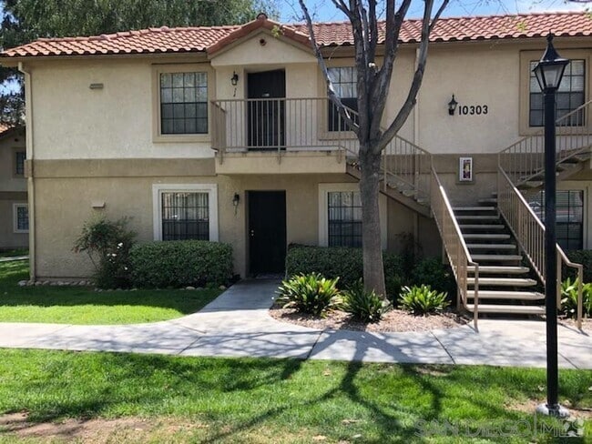 Building Photo - 10303 Azuaga St