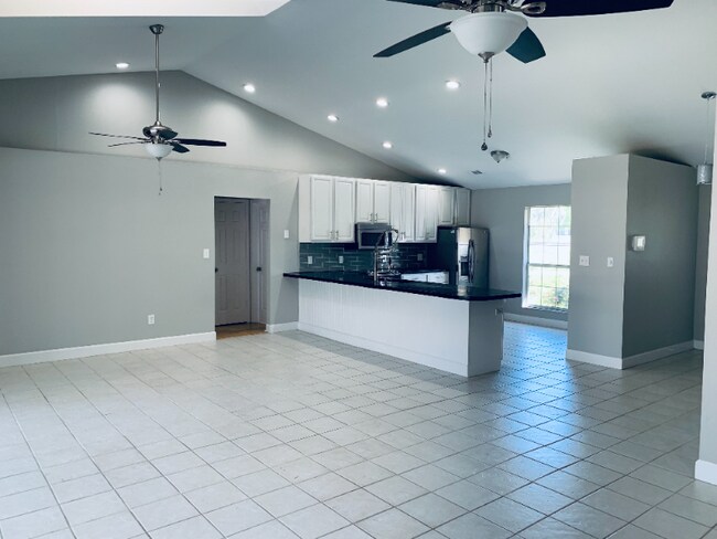 Foto del edificio - 4504 Kim St