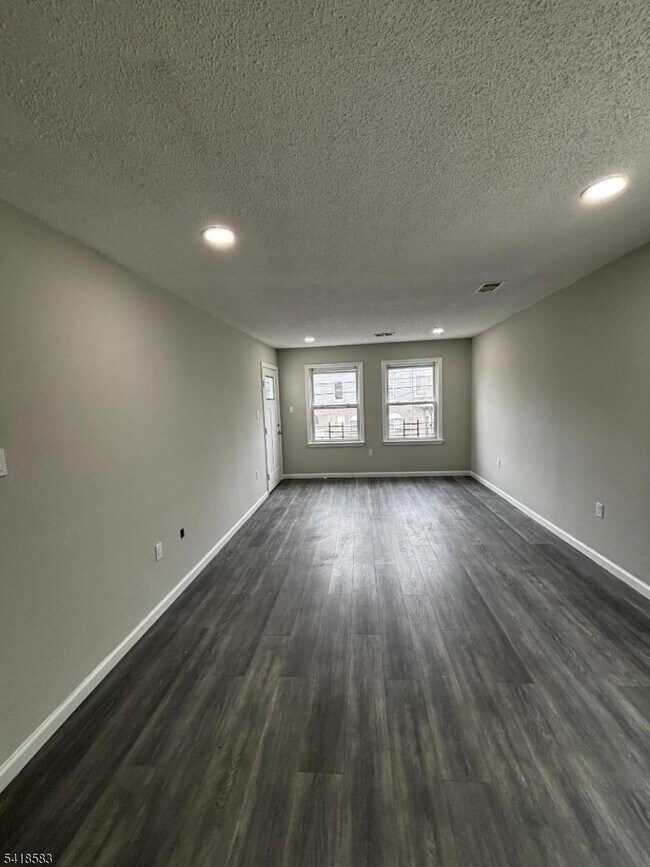 Foto del edificio - 85 Jefferson St