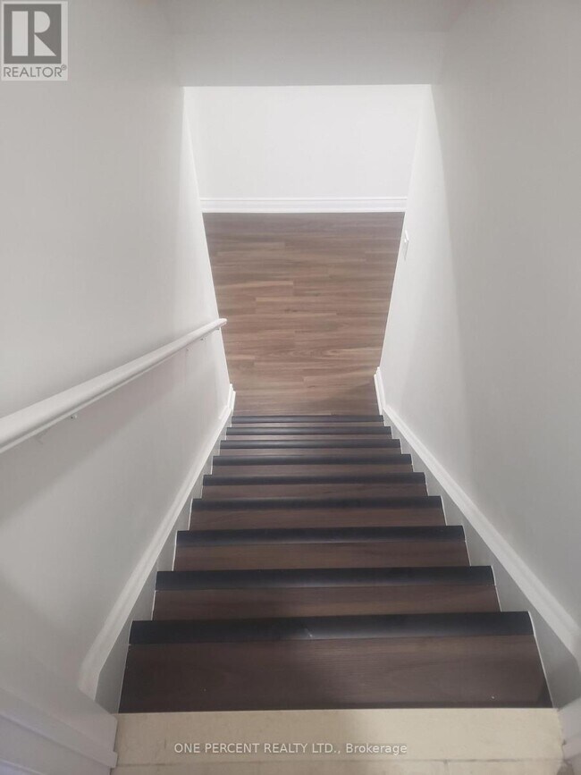 Building Photo - 1445 Cordick St