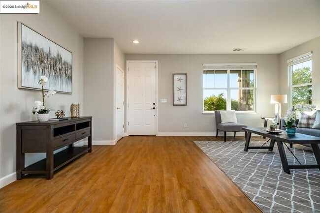 Foto del edificio - 2700 St Regis Ave