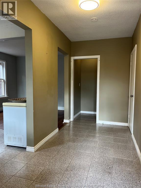 Building Photo - 719 Erie St E