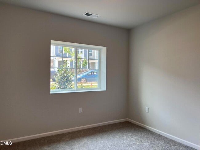 Building Photo - 642 Gimari Dr
