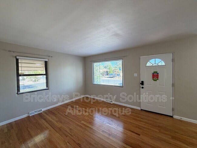Foto del edificio - 602 Quincy St SE