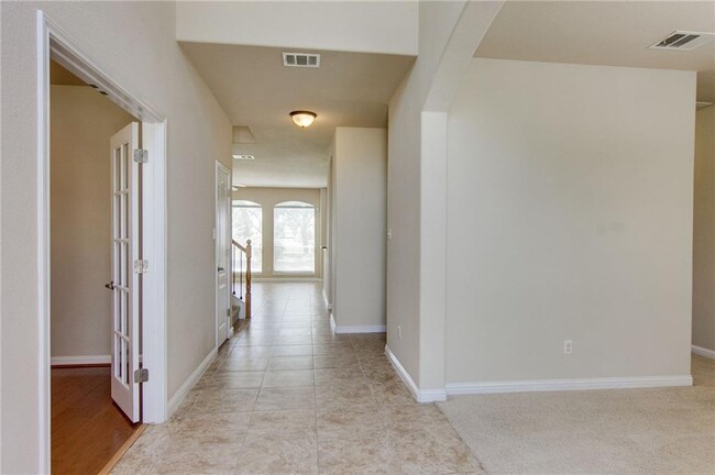 Foto del edificio - 703 Wood Mesa Ct