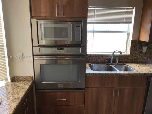 Foto del edificio - 12721 SW 20th St