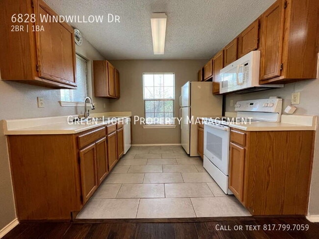 Building Photo - 6828 Windwillow Dr