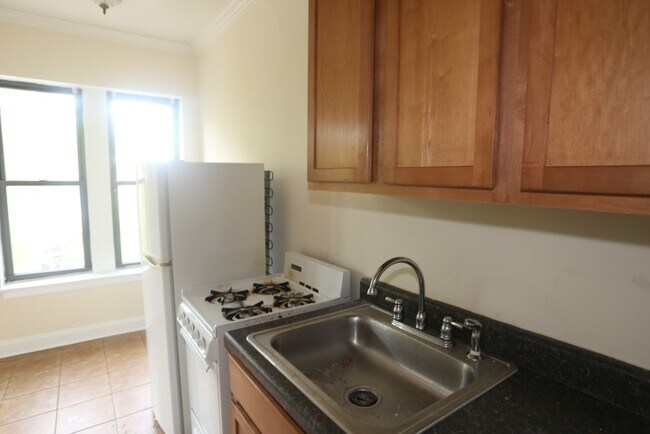 Foto del edificio - 4617 N Paulina St
