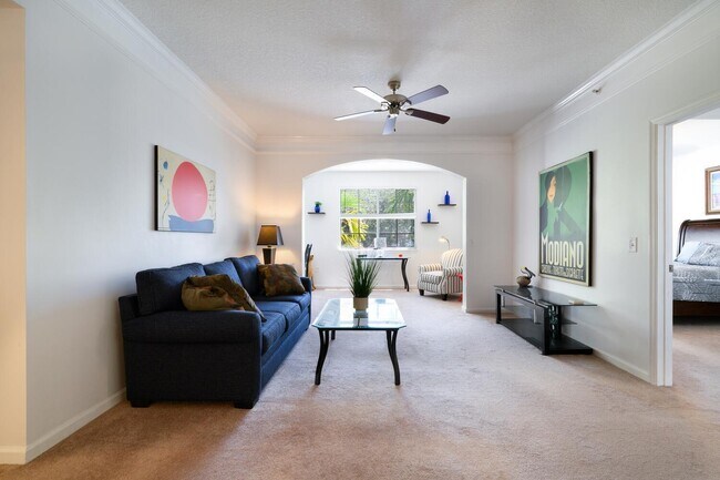 Foto del edificio - 5205 Myrtlewood Cir E