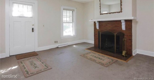 Building Photo - 2 br, 1 bath Apartment - 39 Vance St