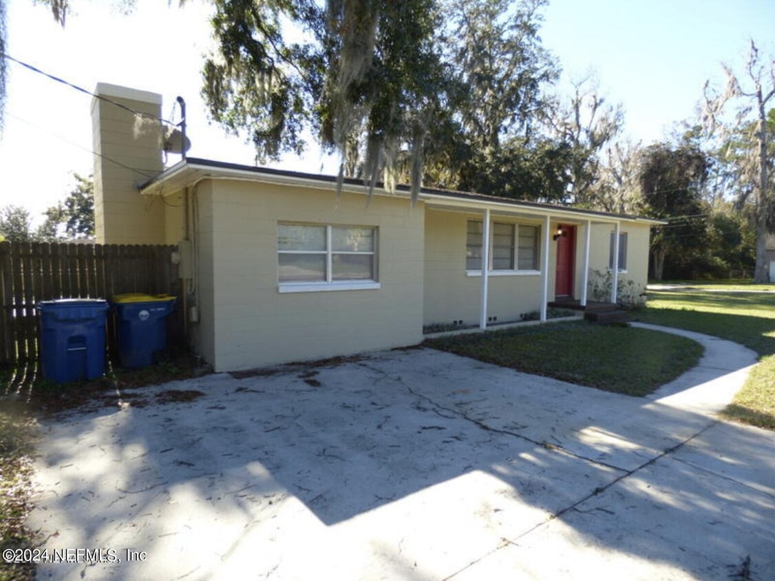 Primary Photo - 2358 Broward Rd