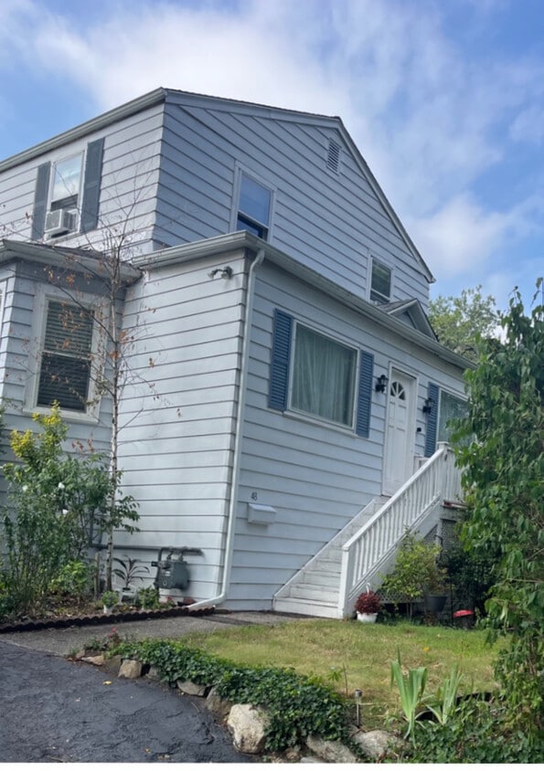 Exterior - 48 Dawn St (Fairfield, CT)