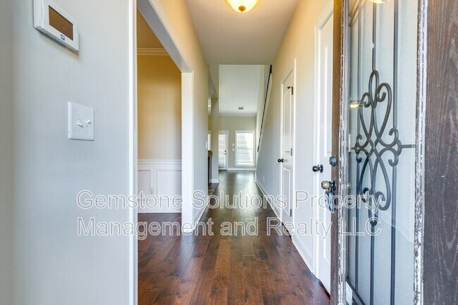Foto del edificio - 1634 Earl Ct