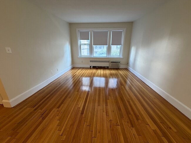 Foto del edificio - 306 Tappan St