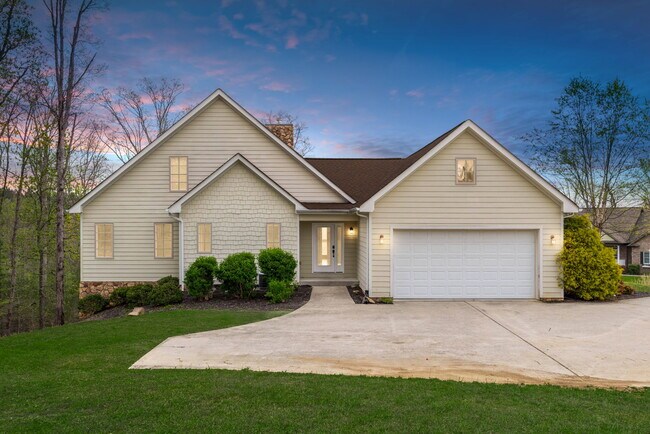 Building Photo - 2048 Boat Hook Ln