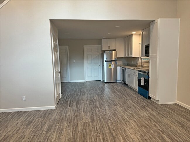 Building Photo - 60 Acorn Ln Dr