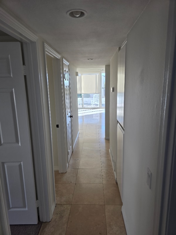 Building Photo - 3446 Twin Lake Ridge