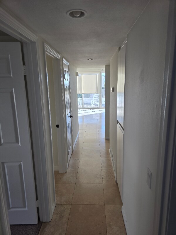 Foto del edificio - 3446 Twin Lake Ridge