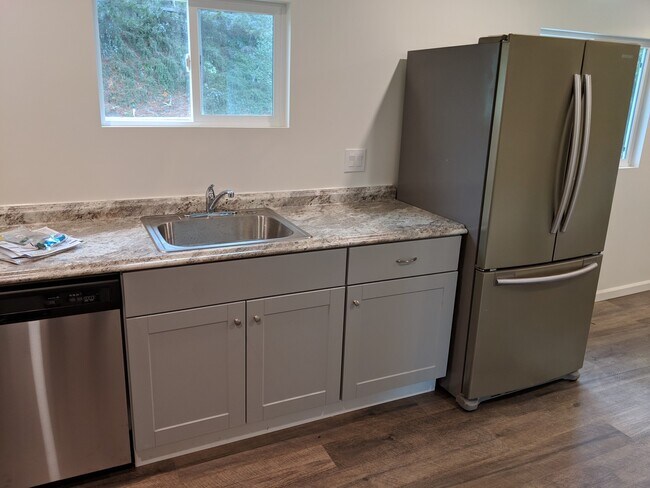 Foto del edificio - 184 Highland Dr