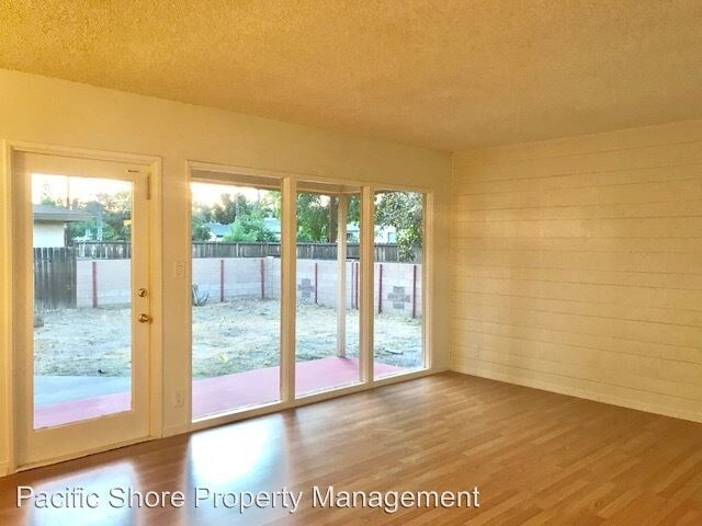 Foto del edificio - 3 br, 1.5 bath House - 10153 Gloria Avenue