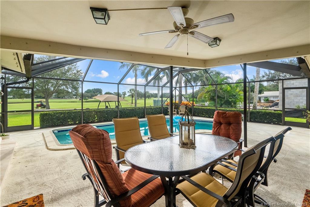 Foto principal - 856 Country Club Dr