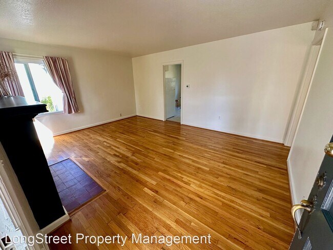 Building Photo - 2 br, 1 bath House - 3308 NE 88th Ave