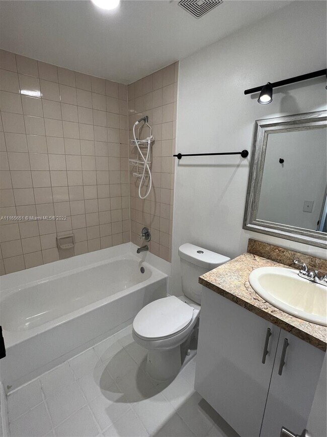Foto del edificio - 2050 SW 122nd Ave