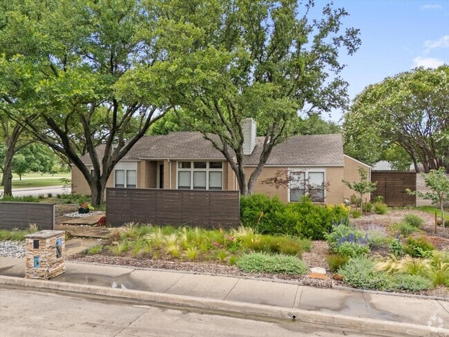 Building Photo - 6801 Winding Rose Trl