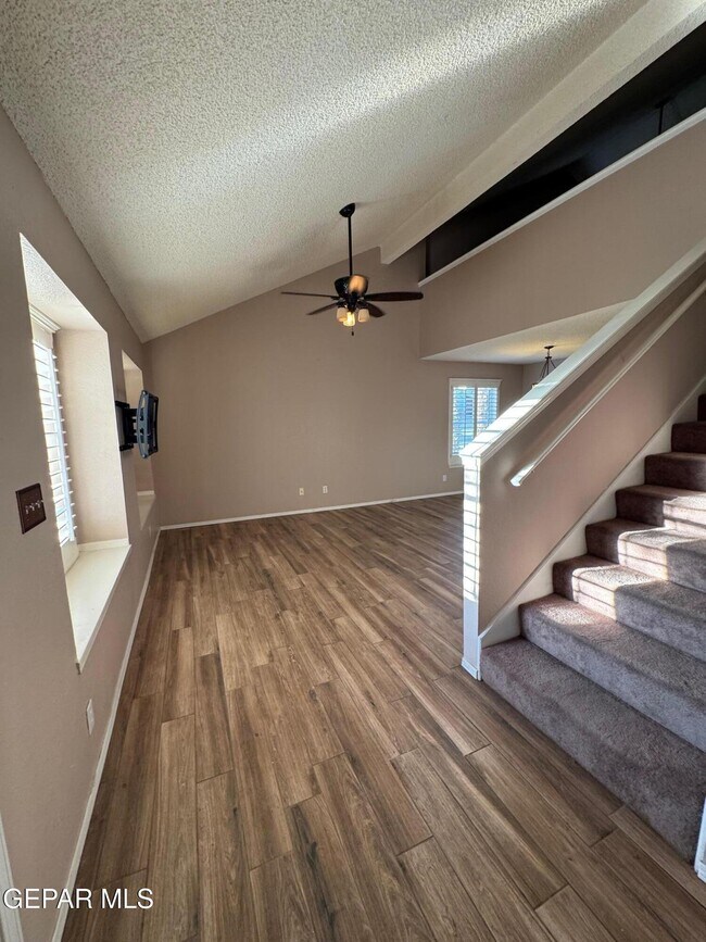 Building Photo - 1428 Beethoven Pl