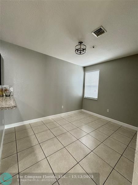 Foto del edificio - 4425 SW 160th Ave