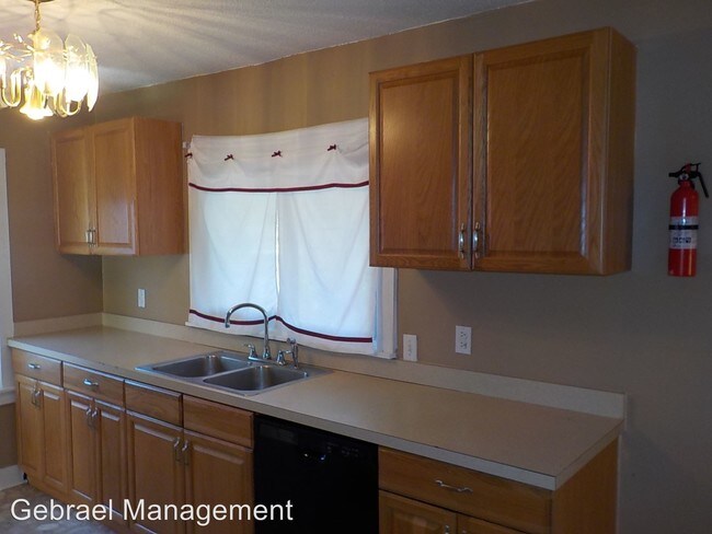 Foto del edificio - 8247 Miller Rd