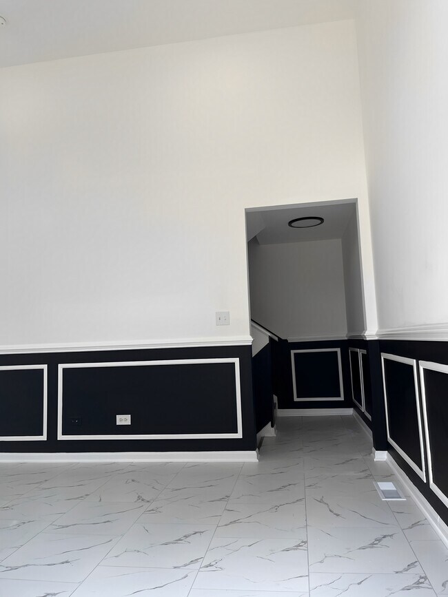 Foto del edificio - 1825 W 115th St