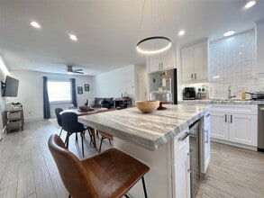 Building Photo - 1801 Huldy St