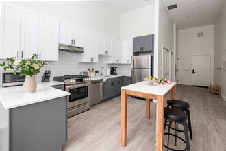 Building Photo - Addams Coliving