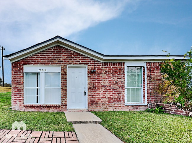 Building Photo - 15218 Wickbriar Dr