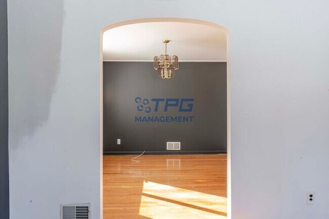 Building Photo - 29 Glendale Rd