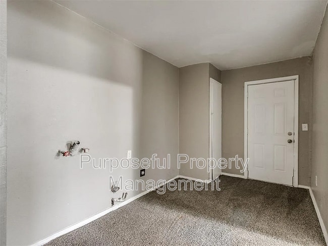 Foto del edificio - 6814 Lancer Ln