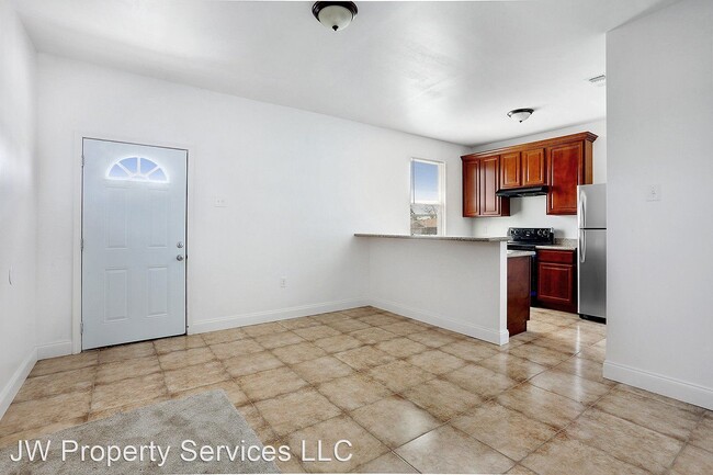 Building Photo - 3 br, 2 bath House - 1149 Scotsdale Drive ...