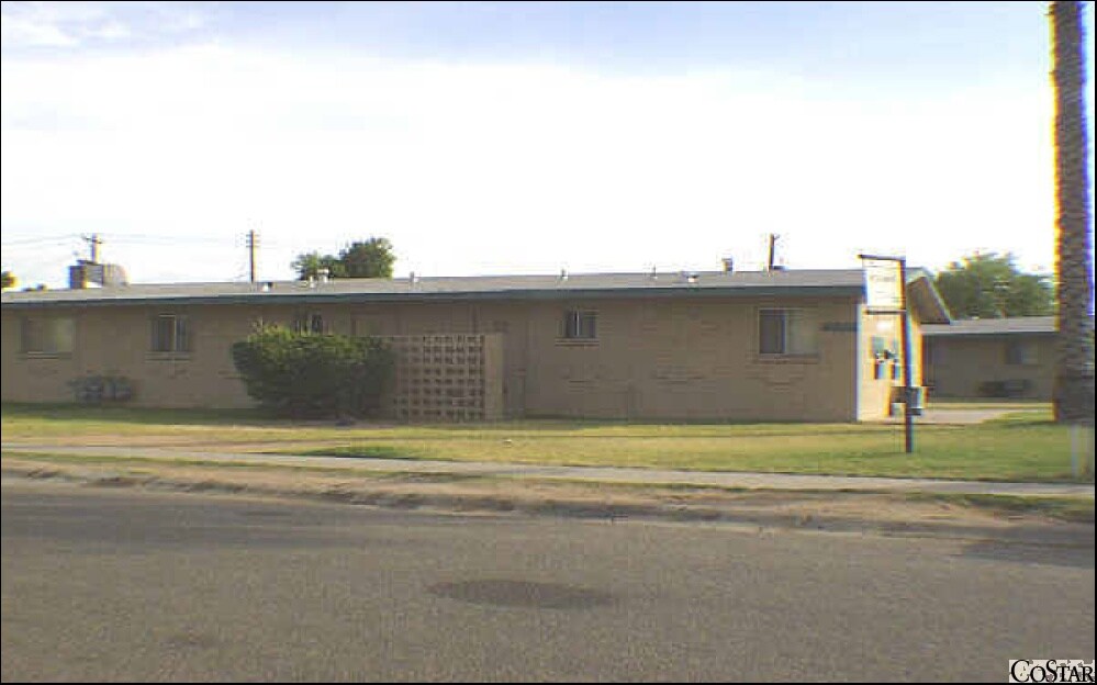 Building Photo - 4803 E Willetta St