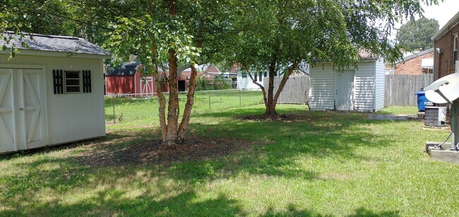 Shed 1 -for Tenant use - 407 Brentwood Dr