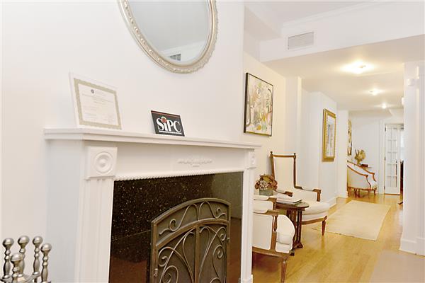Foto del edificio - 57 E 73rd St