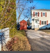 Building Photo - 90 Harold St