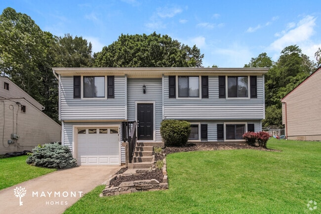 Building Photo - 423 Westgate Dr
