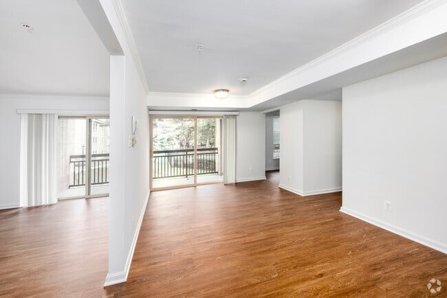 3BR, 2BA - 1,139SF - Dining Room - Amber Commons