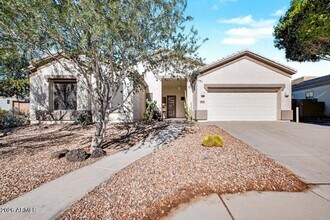 Building Photo - 8634 E Hillview St