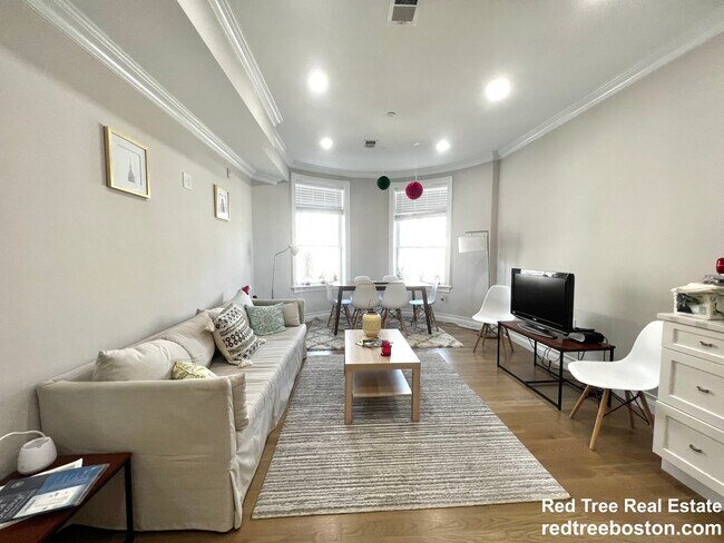 Foto del edificio - 14 Mount Hood Rd