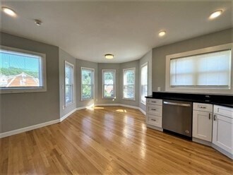 Foto del edificio - 539 Lincoln Ave
